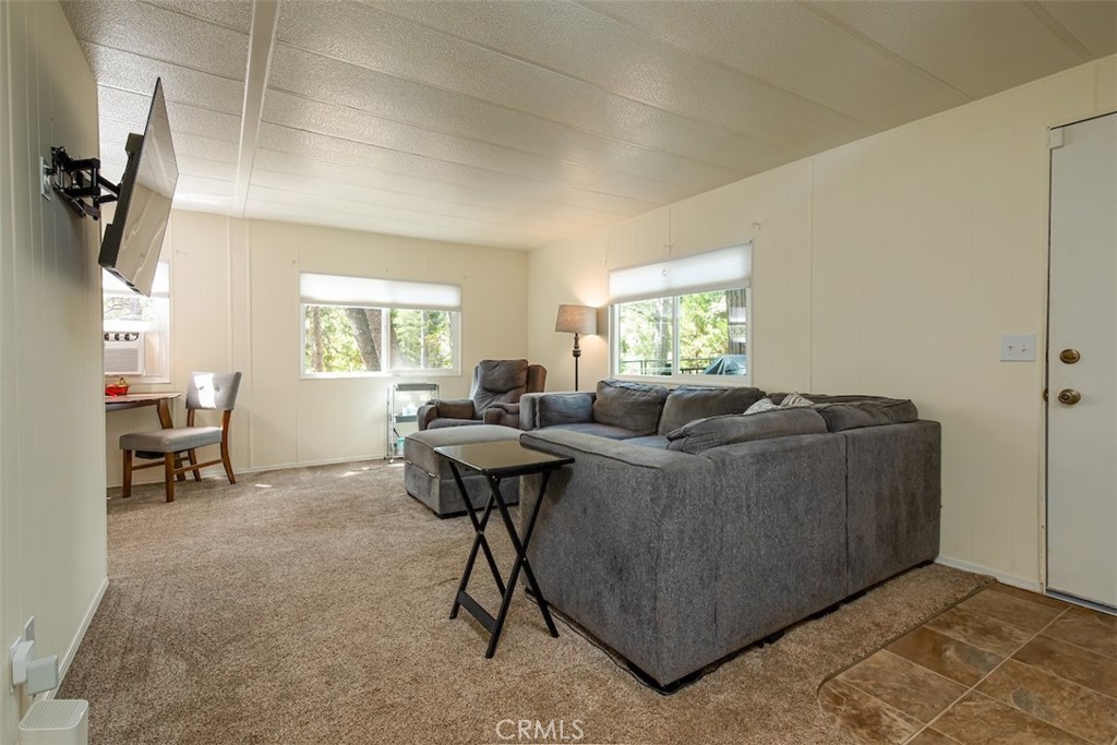 14212 Wycliff Property Photo 7