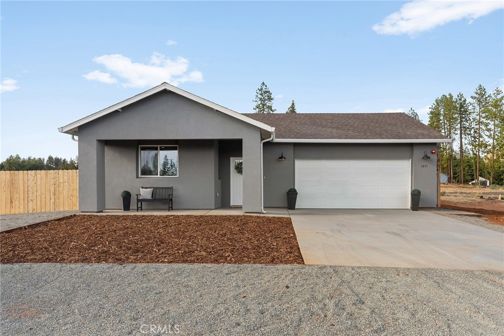 1651 Timber Lane Property Photo 2