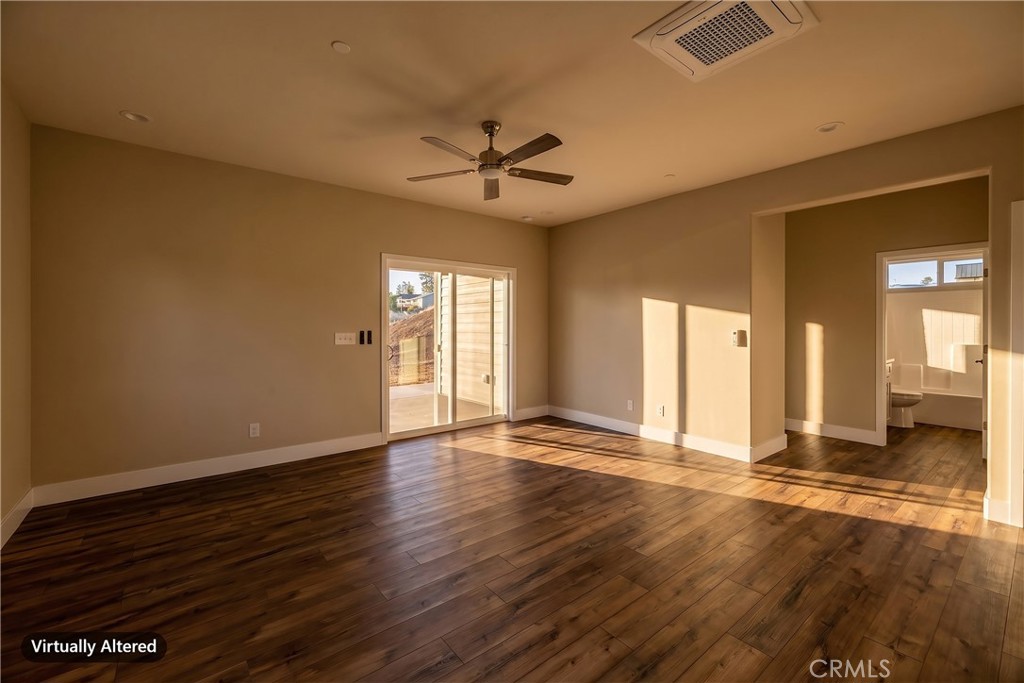 1439 Powell Property Photo 12