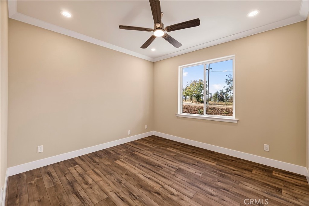 1439 Powell Property Photo 26