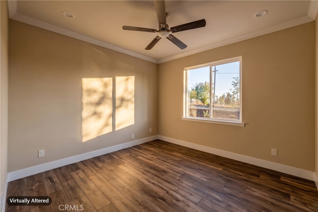 1439 Powell Property Photo 27