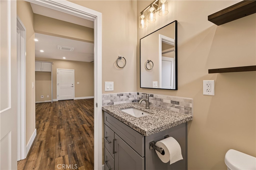 1439 Powell Property Photo 31