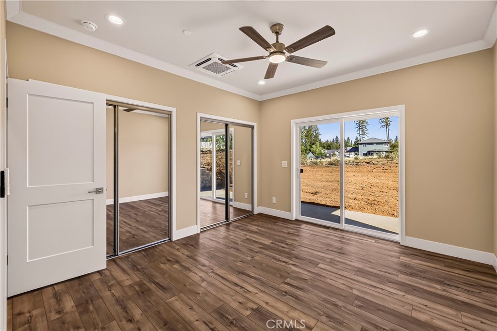 1439 Powell Property Photo 36