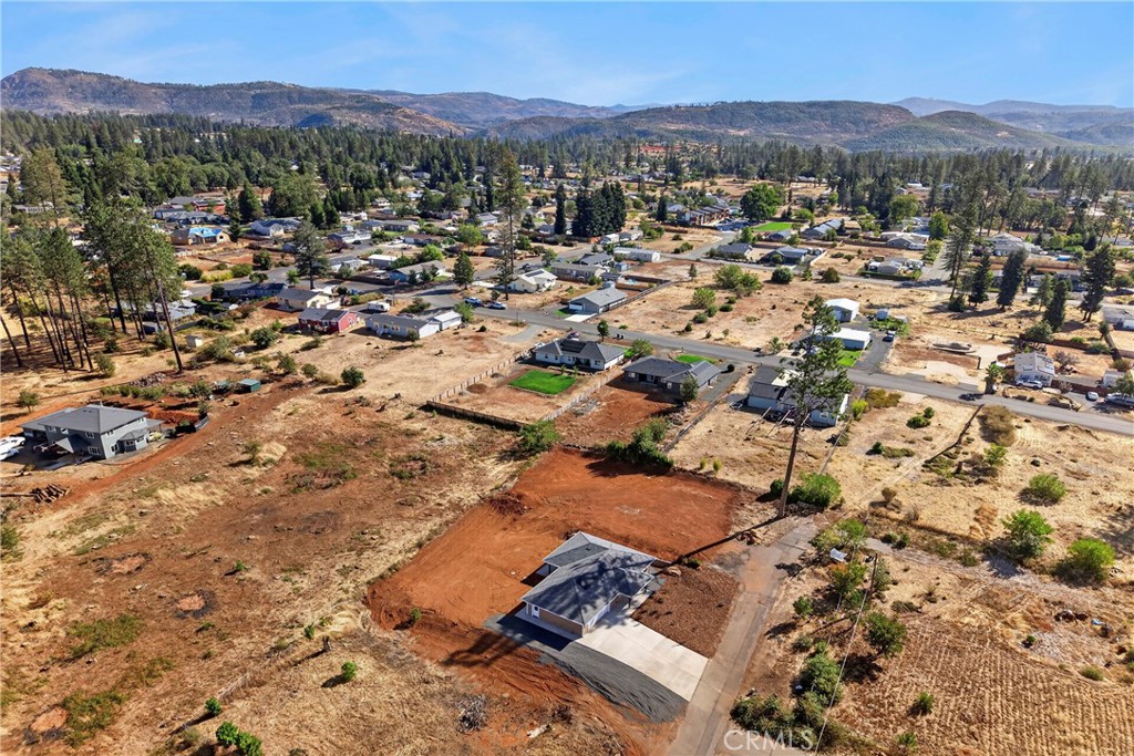 1439 Powell Property Photo 53