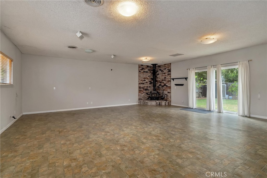 1082 Filbert Avenue Property Photo 6