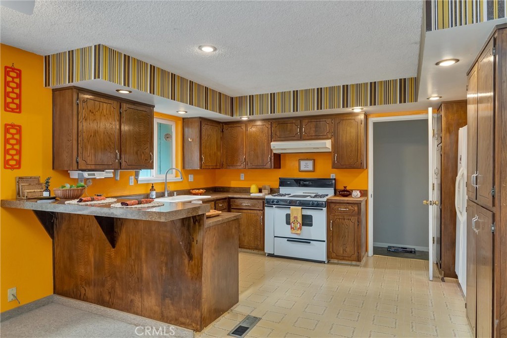 1082 Filbert Avenue Property Photo 28