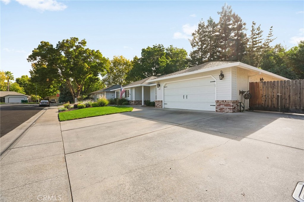 225 Silver Lake Drive Property Photo 15