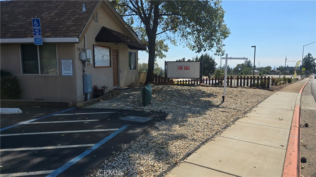 5610 Skyway Property Photo 3