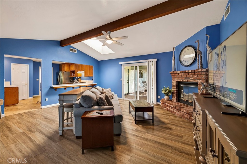 177 Yellowstone Property Photo 5