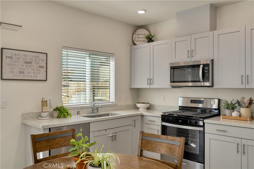3103 Steiner Lane Property Photo 4