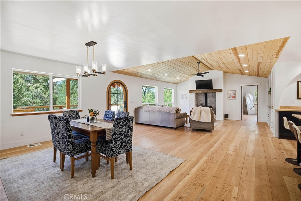 535 Hillside Property Photo 12