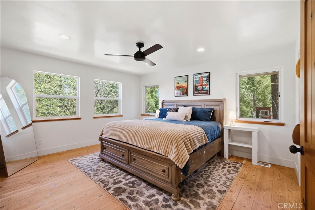 535 Hillside Property Photo 18