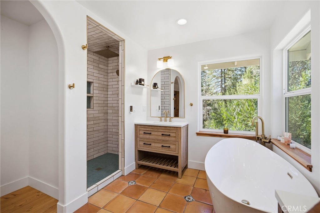 535 Hillside Property Photo 21