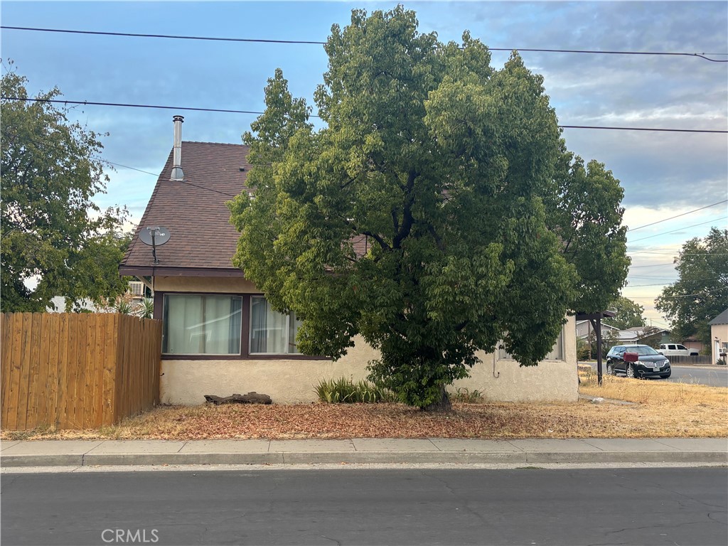 434 8th Street Property Photo 4