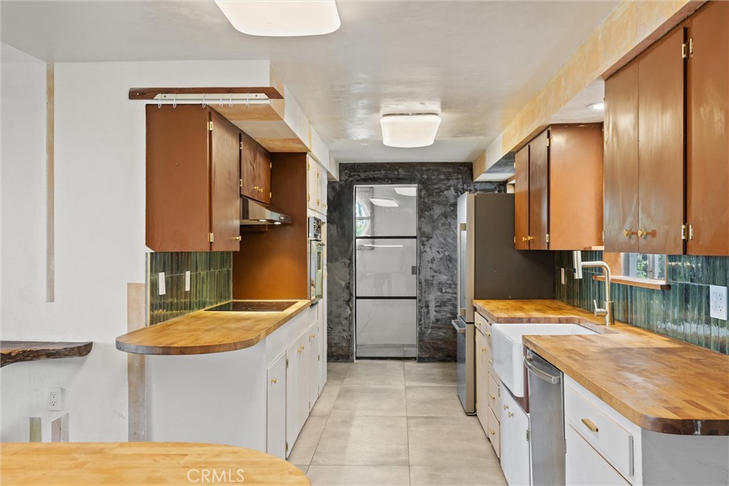 4508 Olive Highway Property Photo 3
