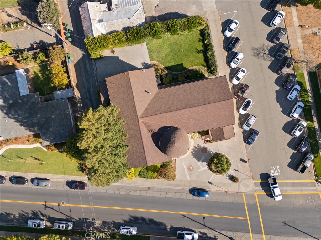 1200 Sycamore Street Property Photo 9