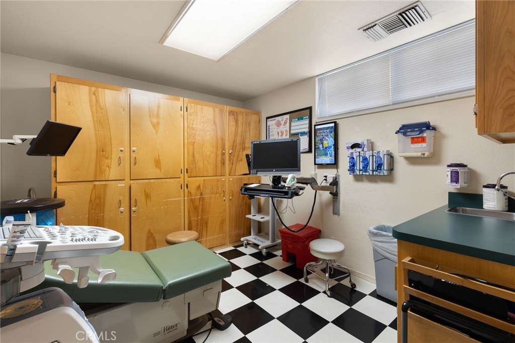 1665 Esplanade Property Photo 6