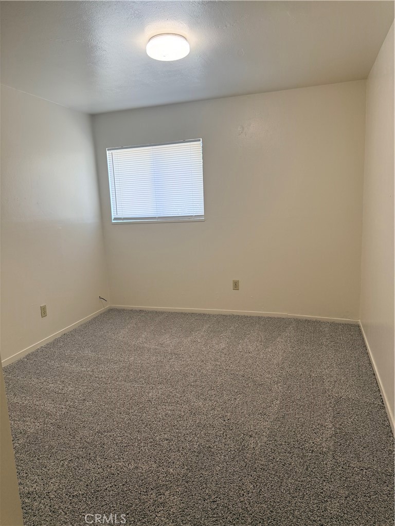 885 E 7th Avenue Property Photo 10