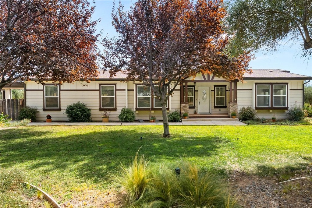 23551 Carona Avenue Property Photo 11