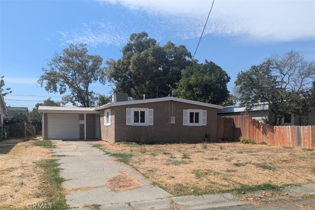 613 S Murdock Property Photo 1