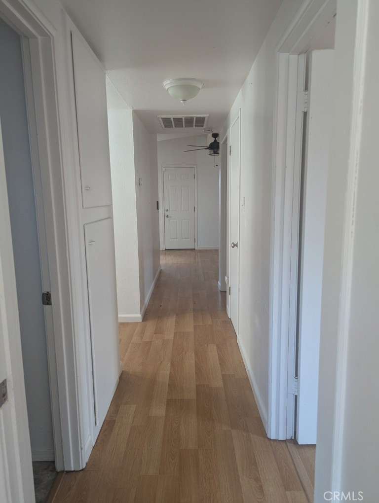 613 S Murdock Property Photo 13
