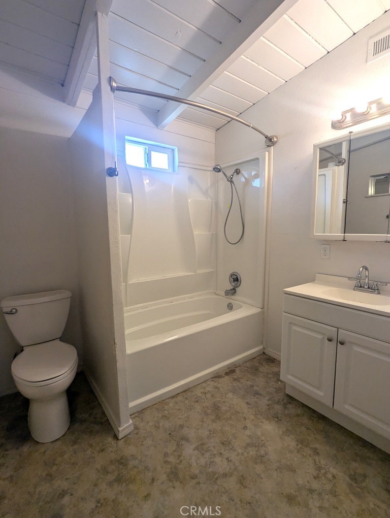 613 S Murdock Property Photo 18