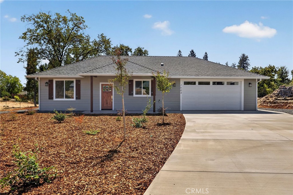 1604 Rowyn Property Photo 1