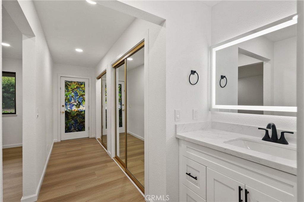7 Northwood Commons Property Photo 26