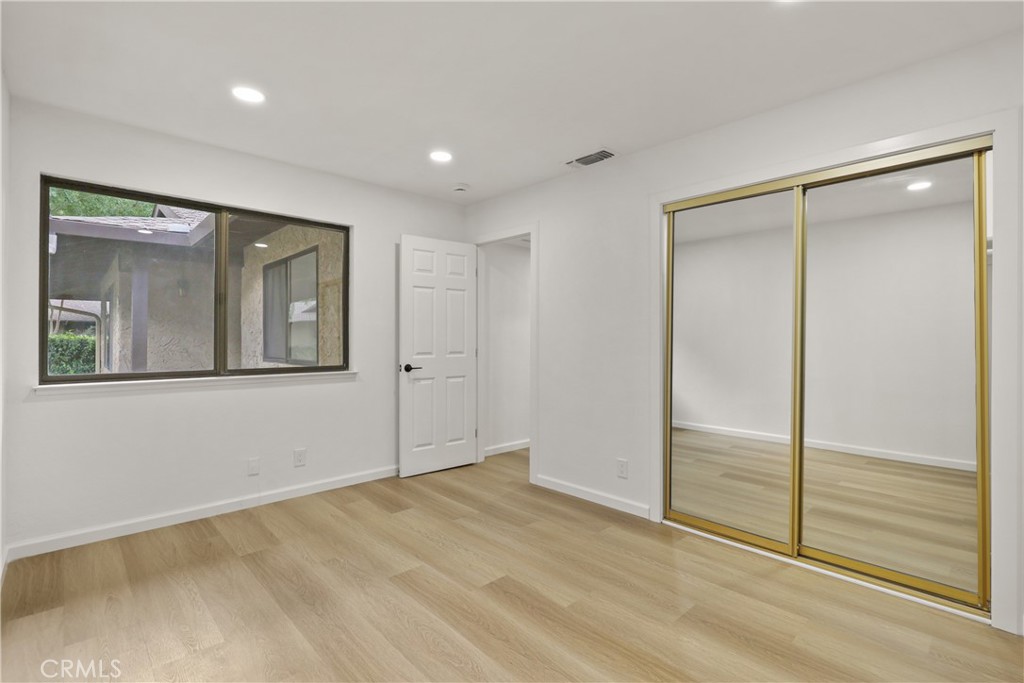 7 Northwood Commons Property Photo 30
