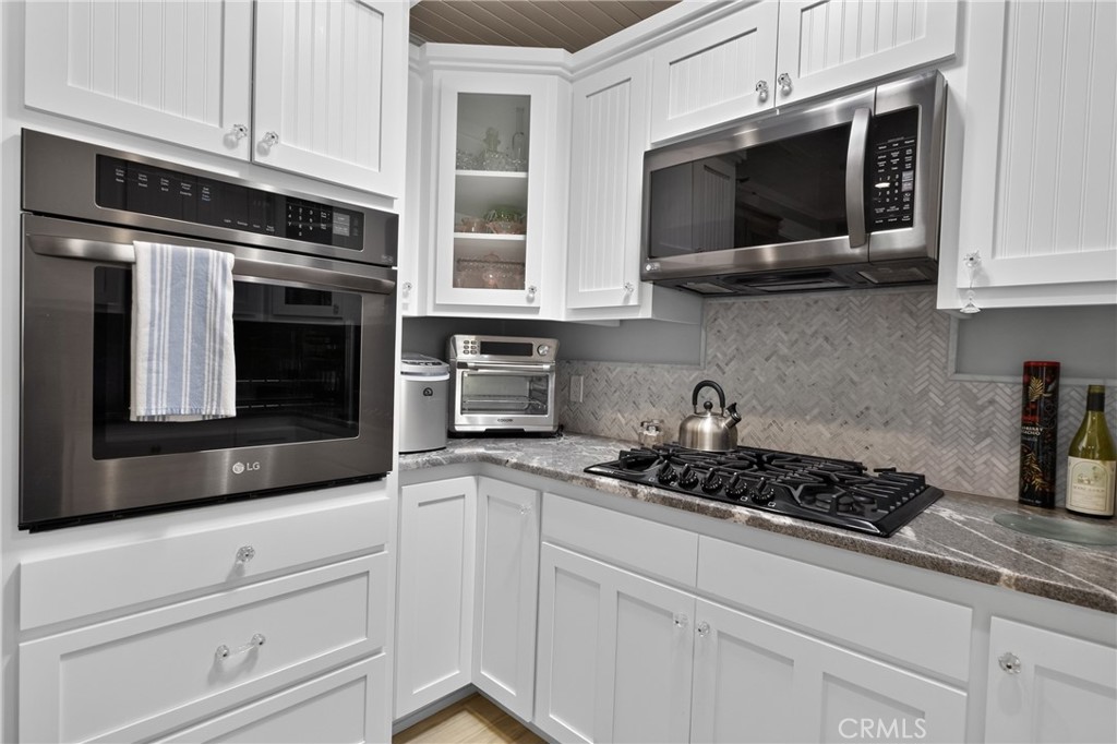 349 N Oregon Street Property Photo 25