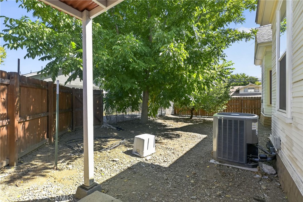 349 N Oregon Street Property Photo 46