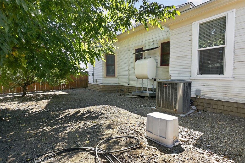 349 N Oregon Street Property Photo 47