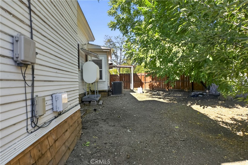 349 N Oregon Street Property Photo 48