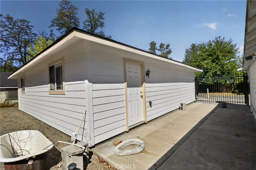 349 N Oregon Street Property Photo 51