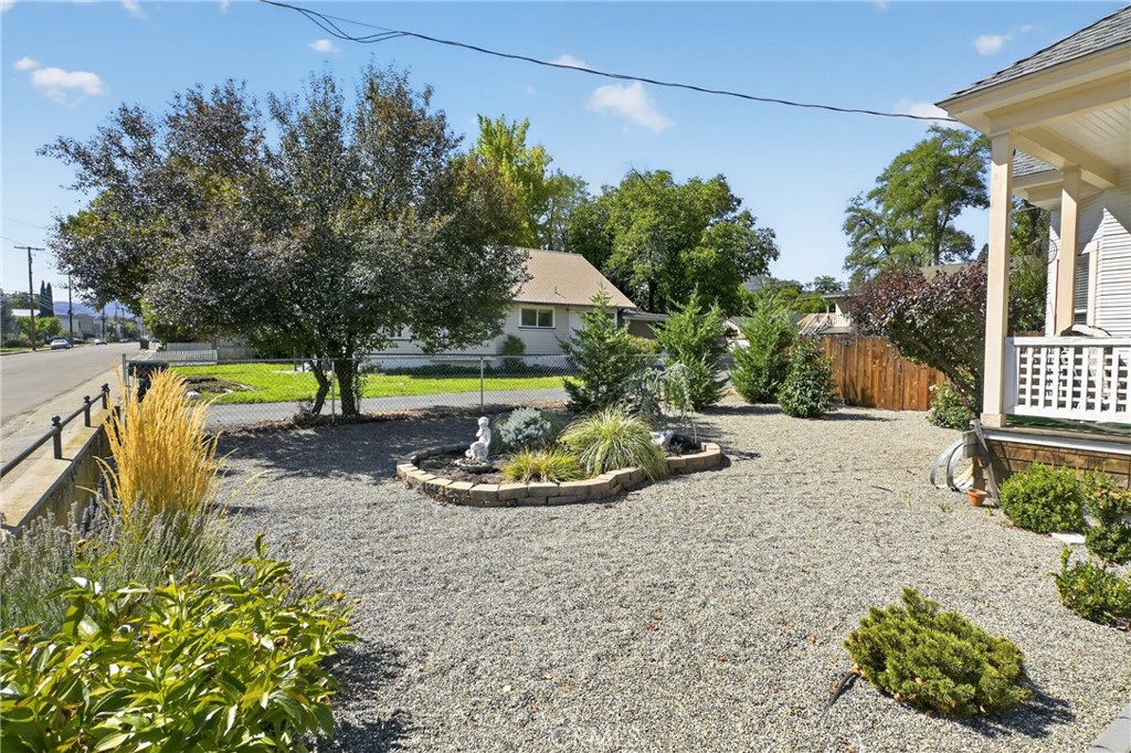 349 N Oregon Street Property Photo 56
