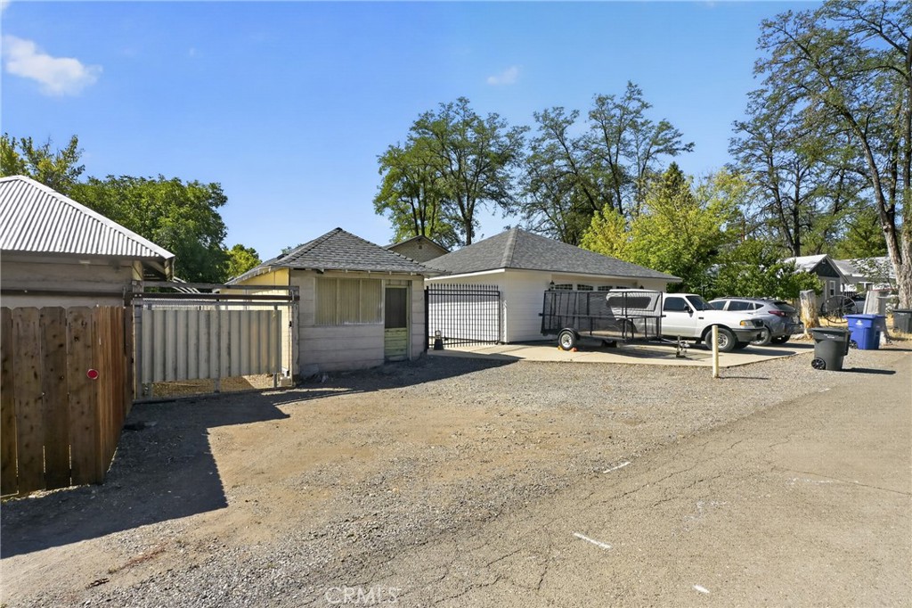 349 N Oregon Street Property Photo 57