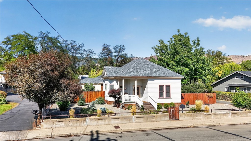 349 N Oregon Street Property Photo 69