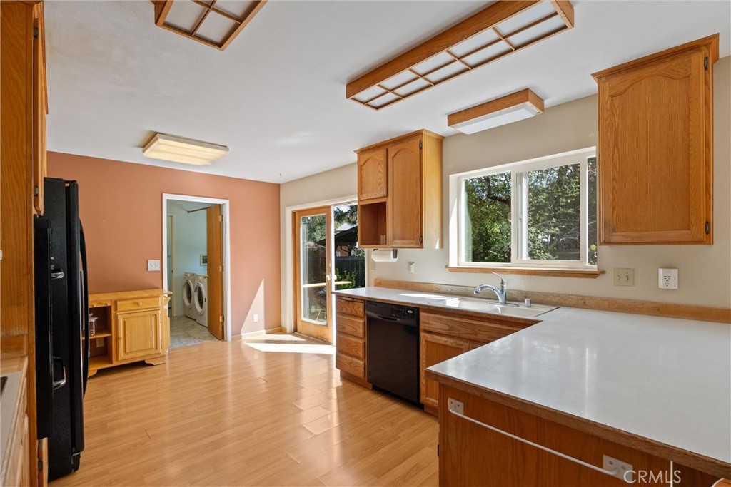 400 1st Property Photo 12