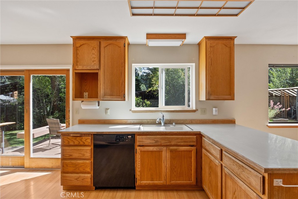 400 1st Property Photo 14
