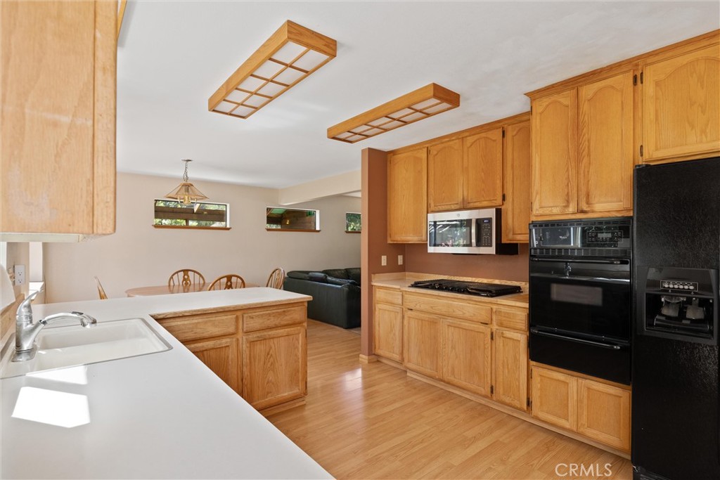 400 1st Property Photo 16