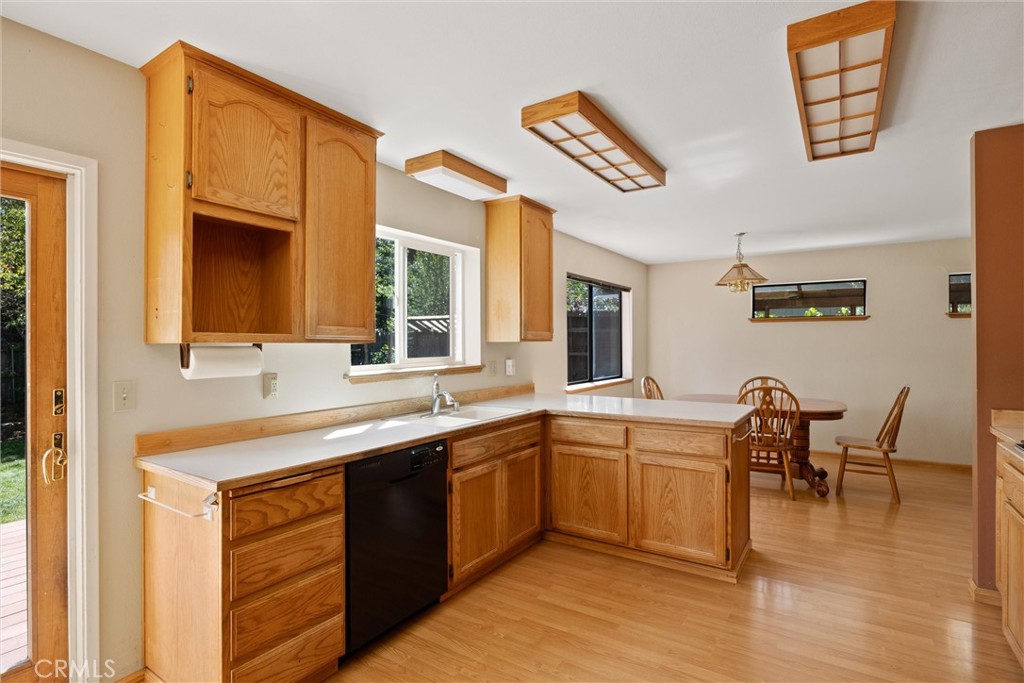 400 1st Property Photo 17