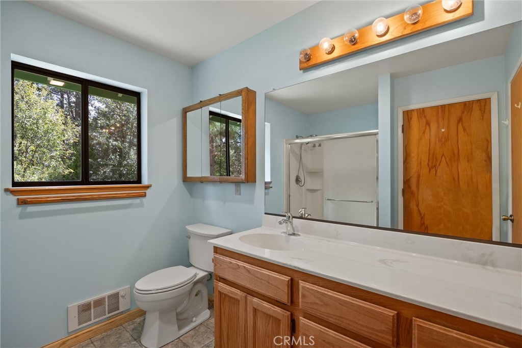 400 1st Property Photo 25