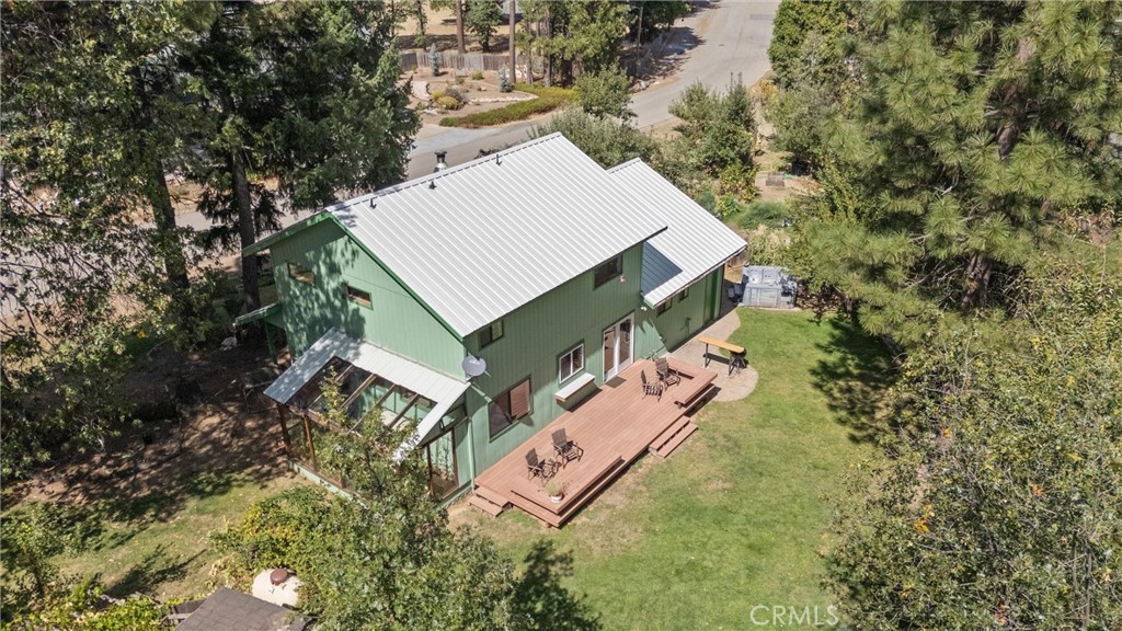 400 1st Property Photo 39