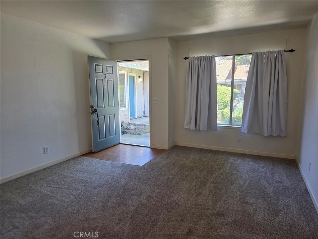 1110 W 8th 3 Property Photo 3