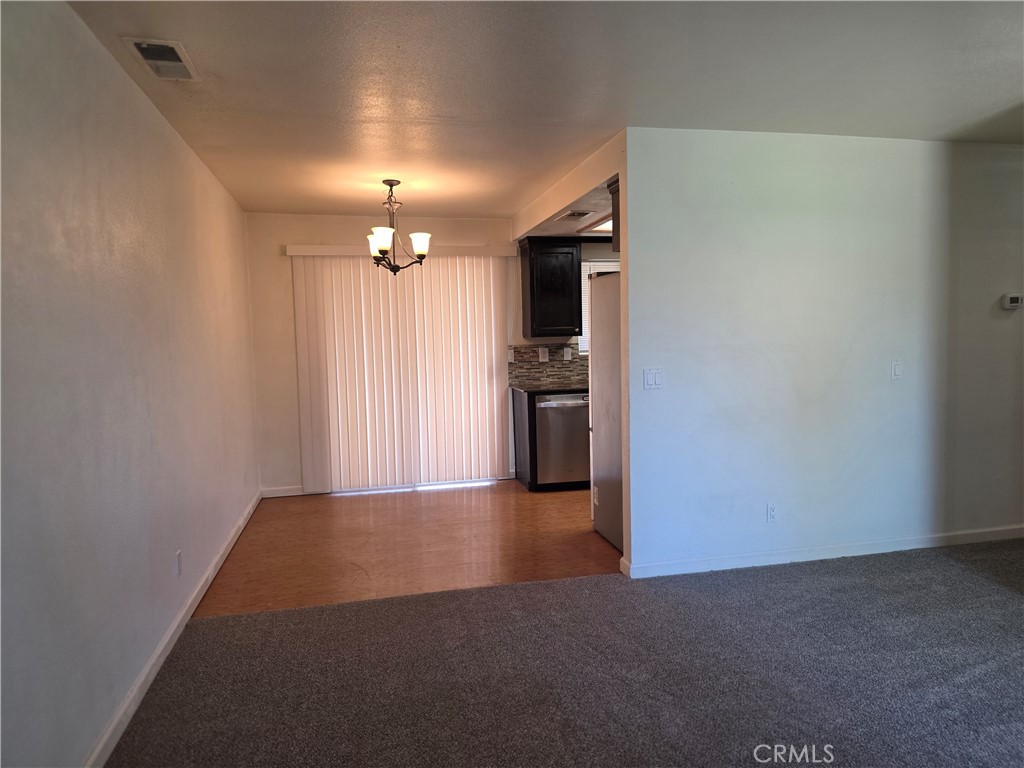 1110 W 8th 3 Property Photo 16