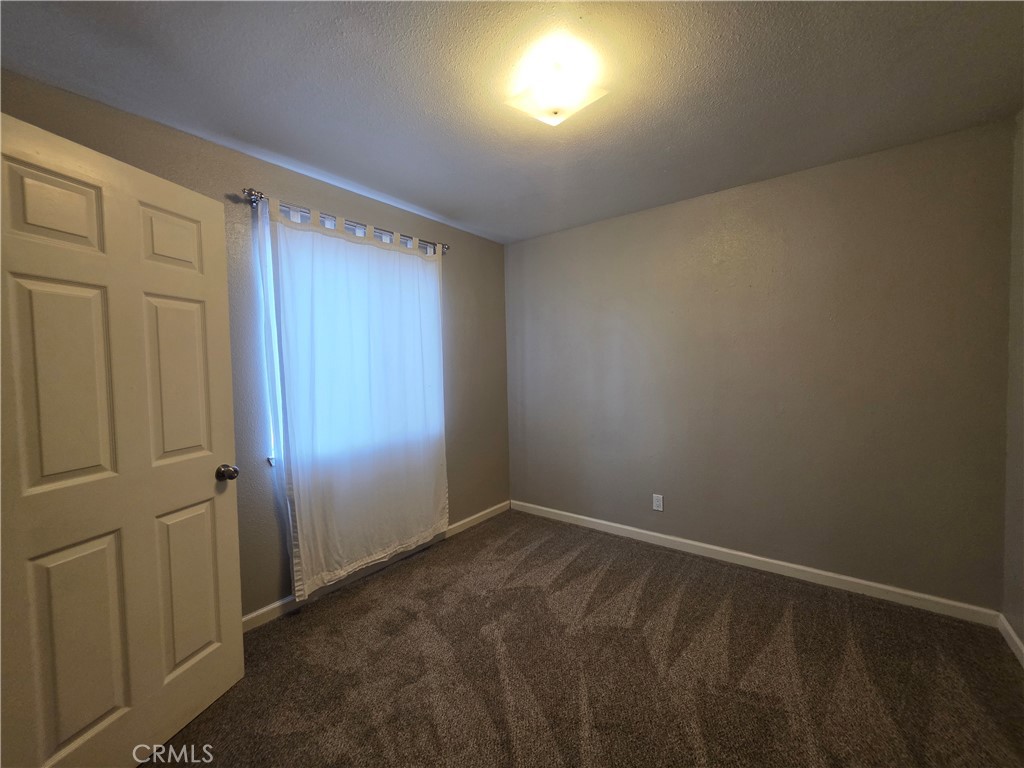 1110 W 8th 3 Property Photo 24