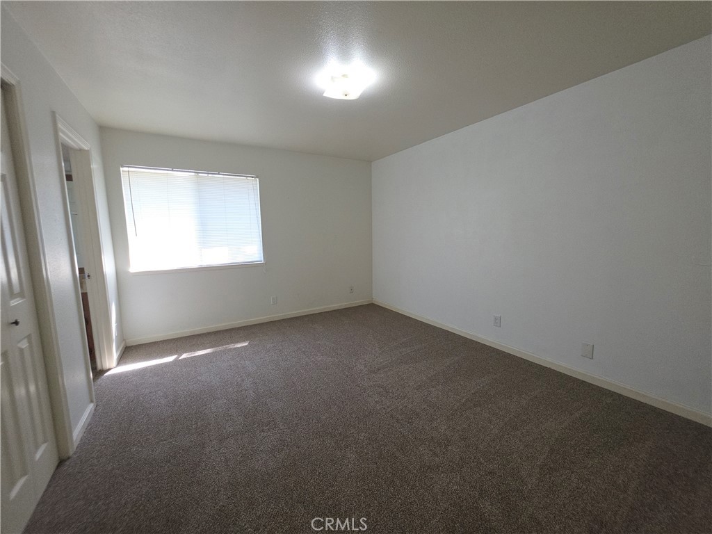 1110 W 8th 3 Property Photo 25