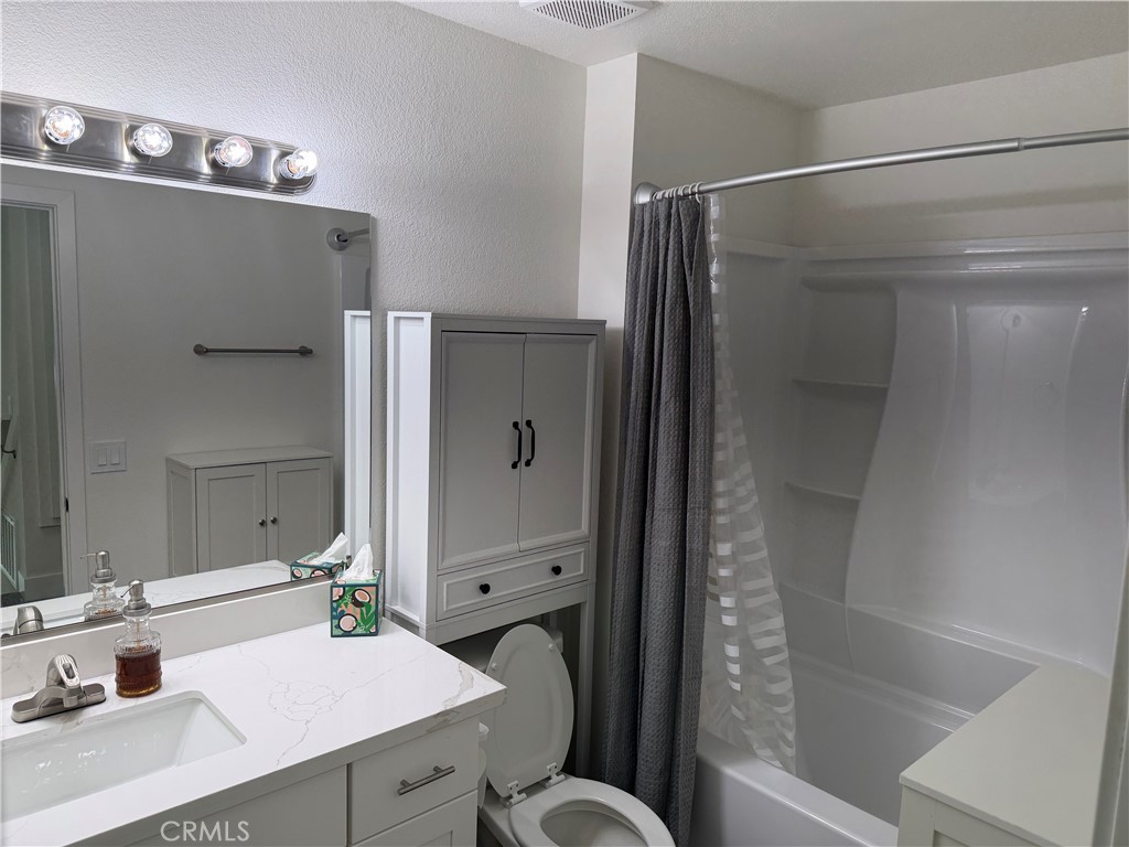 22 Glenshire Lane Property Photo 13