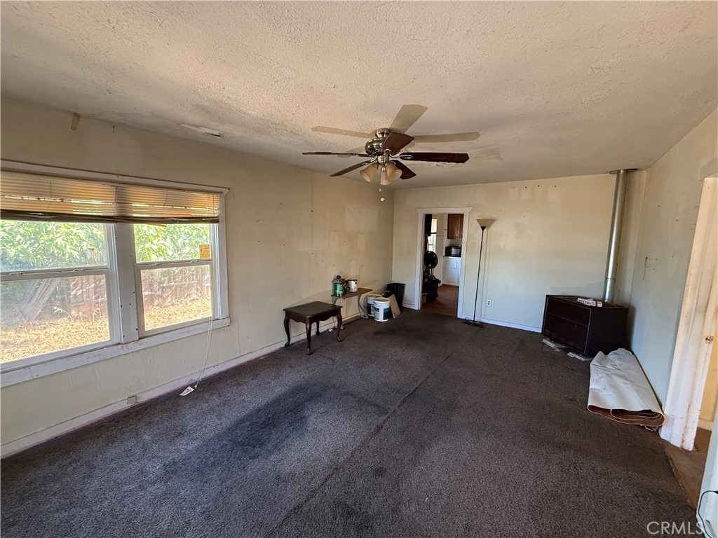 3141 Burlington Property Photo 4