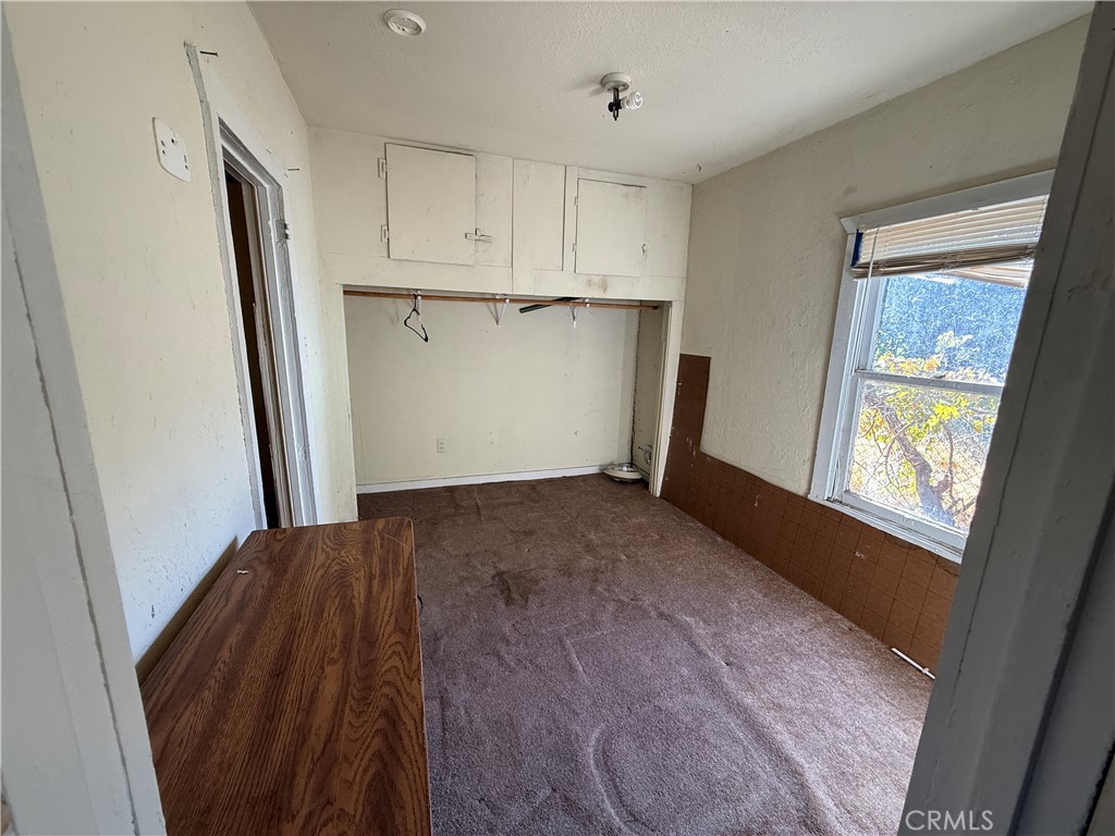 3141 Burlington Property Photo 9